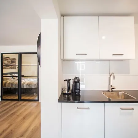 Apartment Excellent *