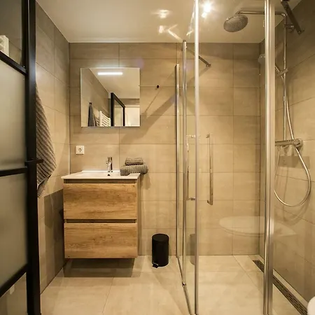 Excellent Apartment *