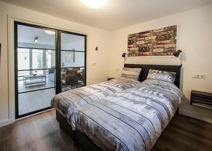 Excellent Apartment *