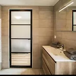 Excellent Apartment *