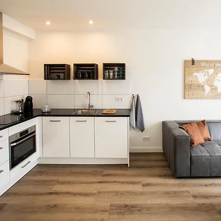 Excellent Apartman *