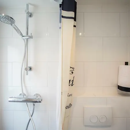 Excellent * זנדוורט