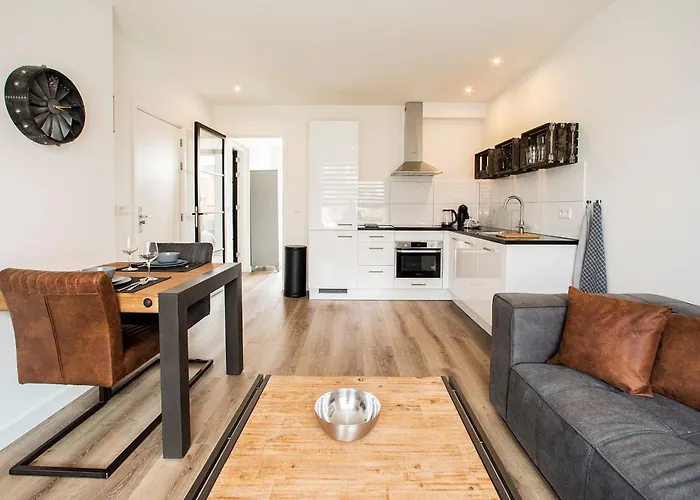 Excellent Apartman *