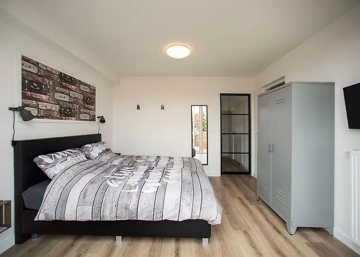 Excellent * 赞德沃特